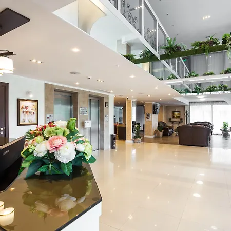 Grami 4*