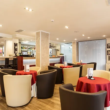 Hotel Grami 4*