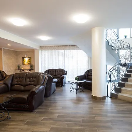 Hotel Grami 4*