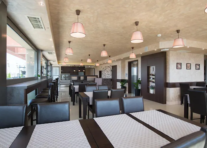 грами Хотел 4*