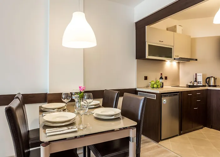 грами Хотел София