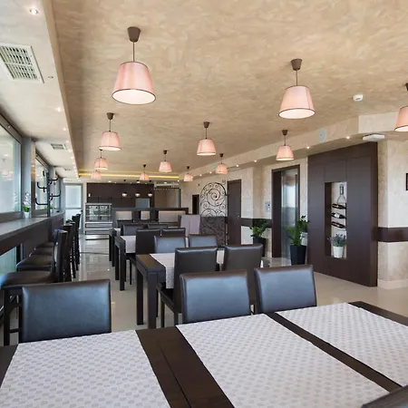 Grami Hotel 4*