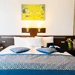 Hotel Grami 4*